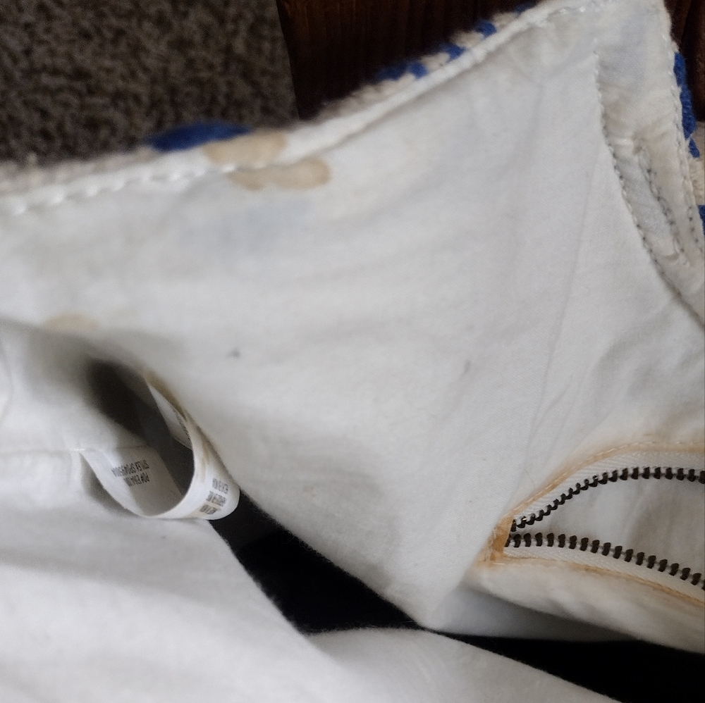 3/ $25 O'Neill Blue and White Patterned Women's Bag with Wooden Handle - Picture 4 of 7